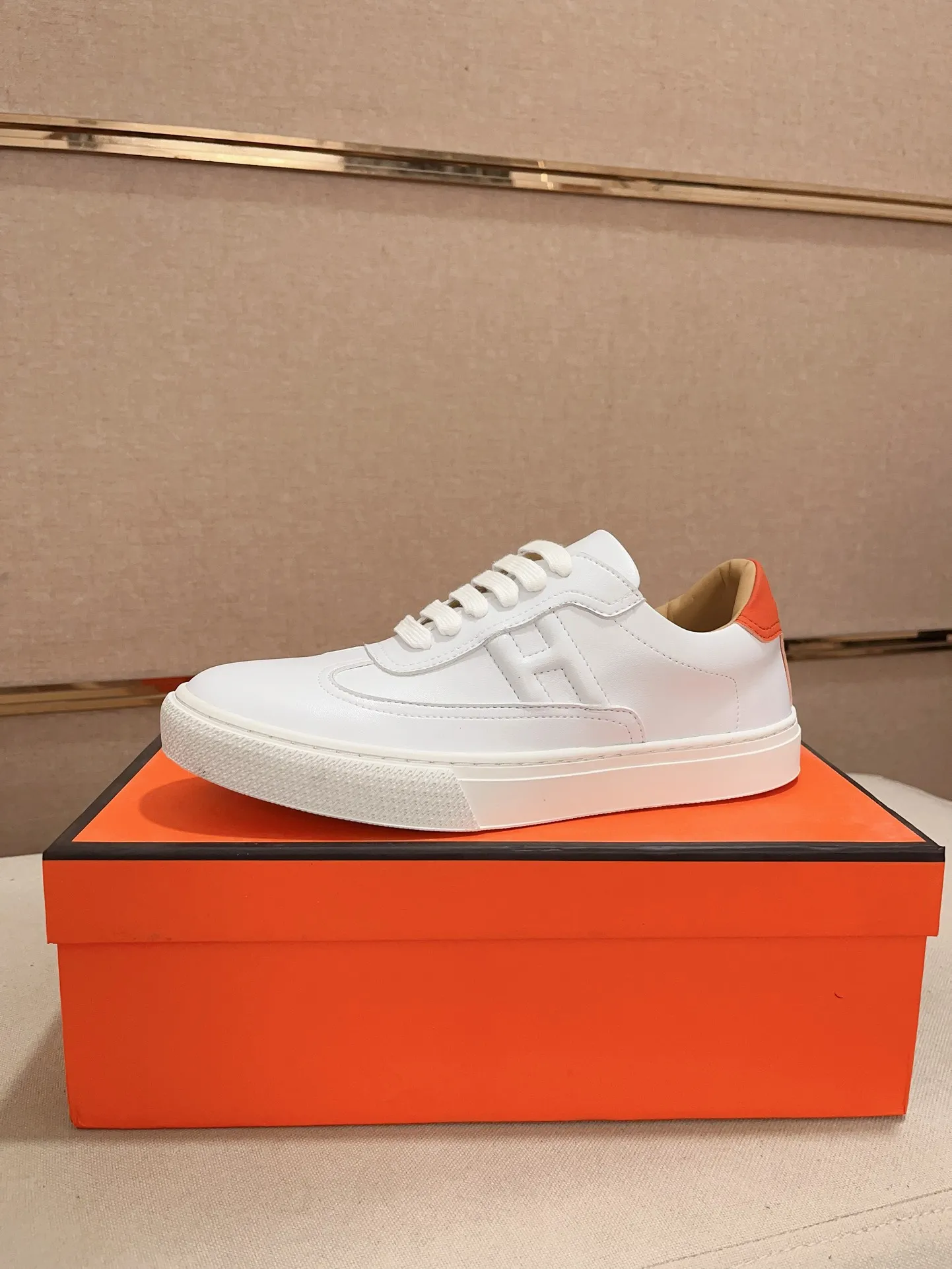 Men's clothing and shoes💰: 400💰《HERMES》【Classic Original Version】Hermès; Top 🔝 Purchasing Agency 🔍🔍Latest 🇺🇸Sold simultaneously at counters, original imported from Italy ▲▲Cow leather▲ ▲Exquisite workmanship (Italian 🇮🇹imported water-dyed 🐂cowhide lining) sole: original sole provided by the original factory, ⚠️exclusive double-layer activity·TPR·rubber·combined molded outsole; Code number: 36-44 (45/46 can be customized, non-refundable)